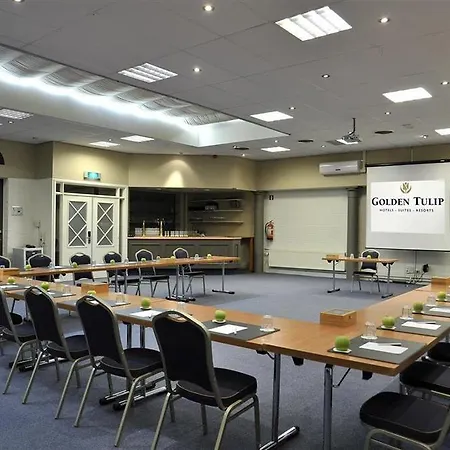 酒店 Fletcher Hotel-restaurant De Reiskoffer