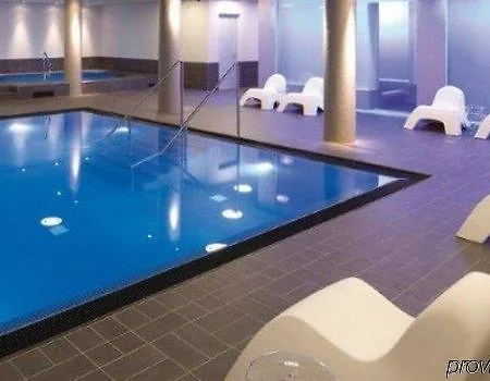 Fletcher Hotel-restaurant De Reiskoffer 4* Bosschenhoofd