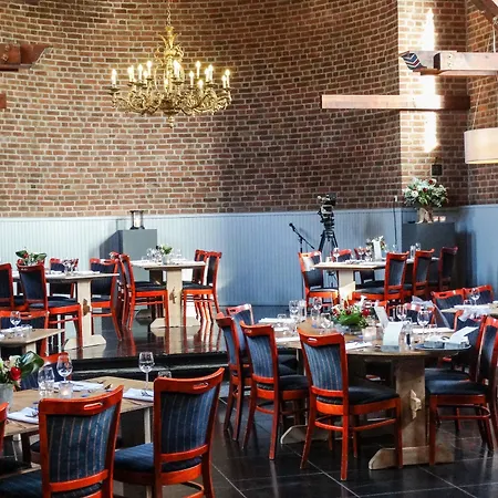 Fletcher Hotel-restaurant De Reiskoffer فندق 4*