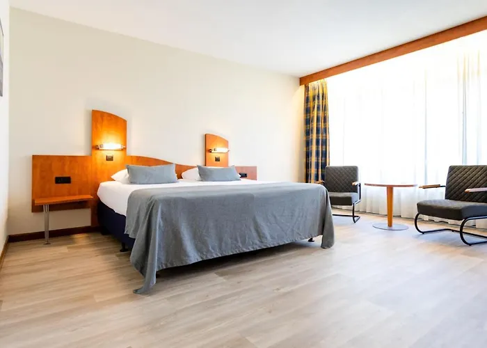 Fletcher Hotel-restaurant De Reiskoffer 4* Bosschenhoofd