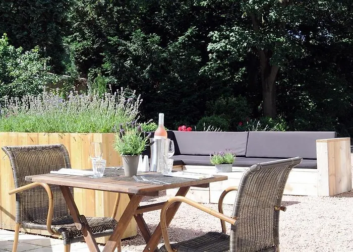 Fletcher Hotel-restaurant De Reiskoffer 4* Bosschenhoofd