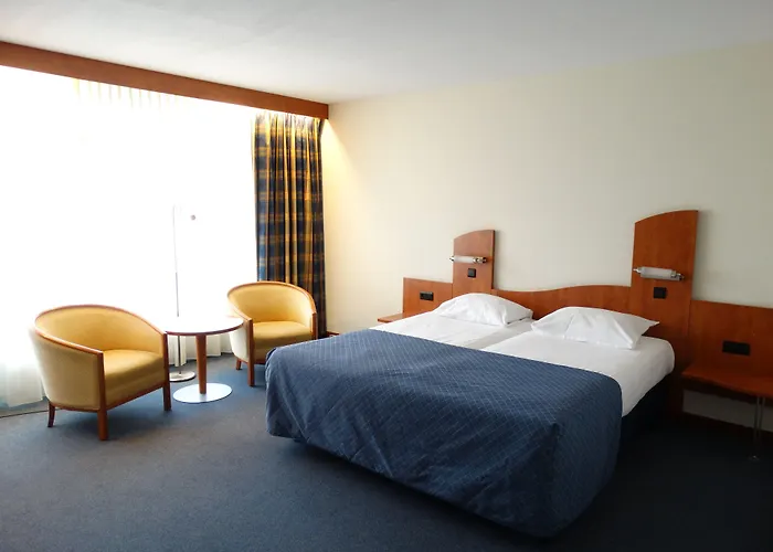 Hotell Fletcher Hotel-restaurant De Reiskoffer Bosschenhoofd