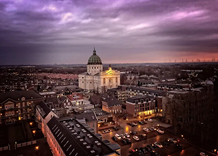 Hotell Fletcher Hotel-restaurant De Reiskoffer Bosschenhoofd