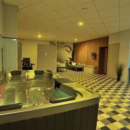 Hotel Fletcher Hotel-restaurant De Reiskoffer 4*