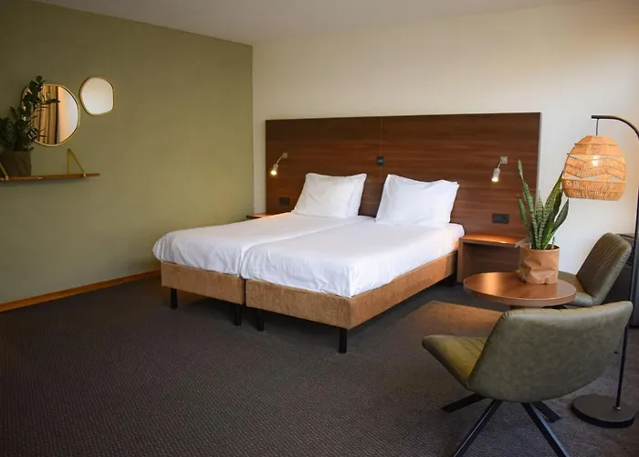 ホテル Fletcher Hotel-restaurant De Reiskoffer 4*