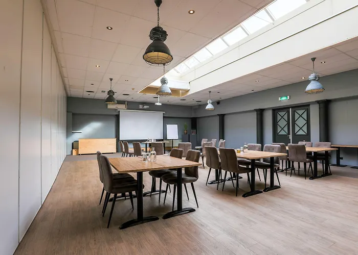 Fletcher Hotel-restaurant De Reiskoffer 4* ボースケンホーフド