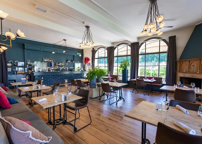 Fletcher Hotel-restaurant De Reiskoffer ホテル